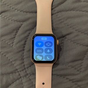 Apple Watch Series 4 rose gold 40mm